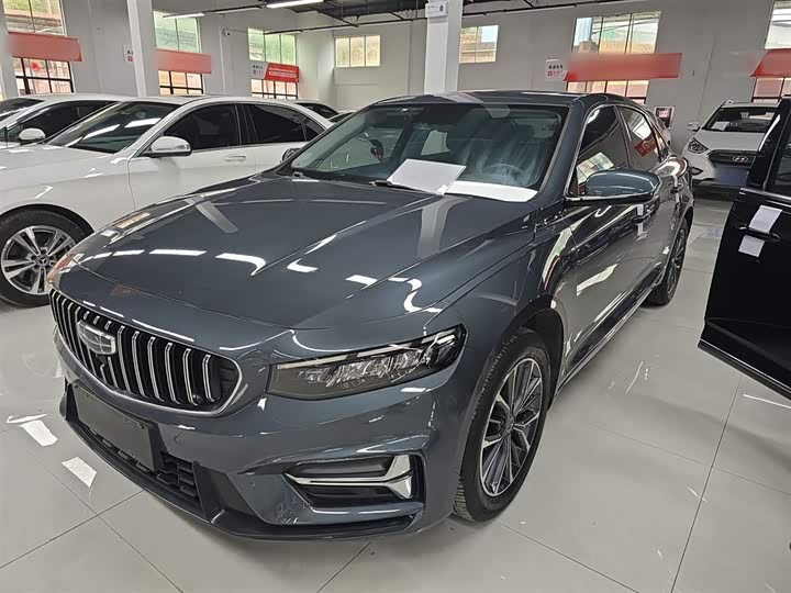 Фото 2 - Geely Preface