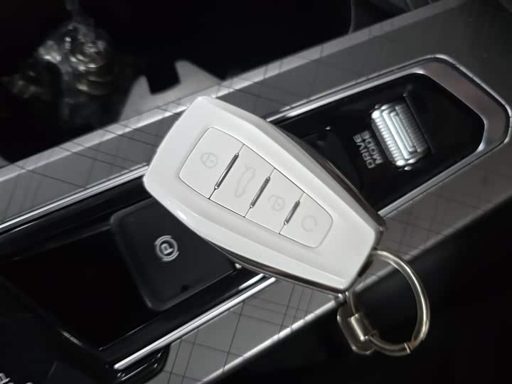 Фото 9 - Geely Preface