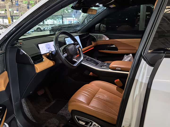 Фото 9 - XPeng G9