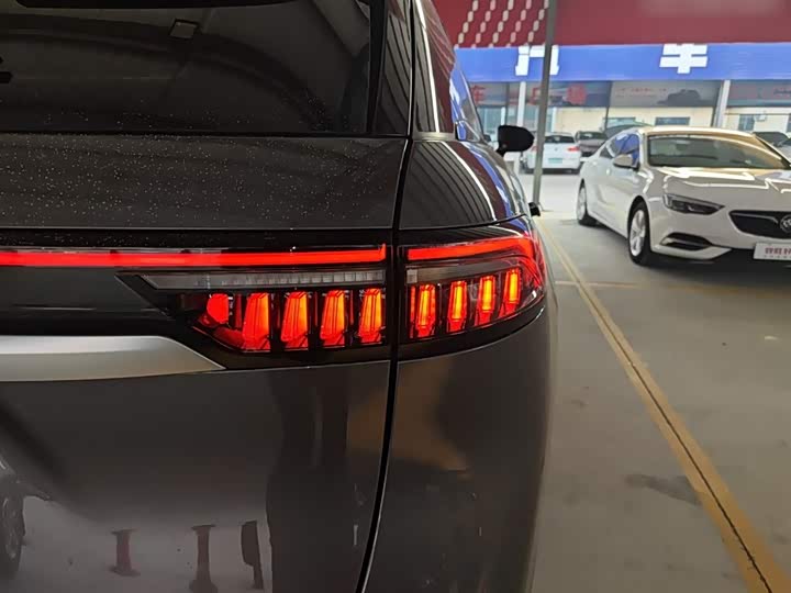 Фото 8 - Chery Tiggo 9