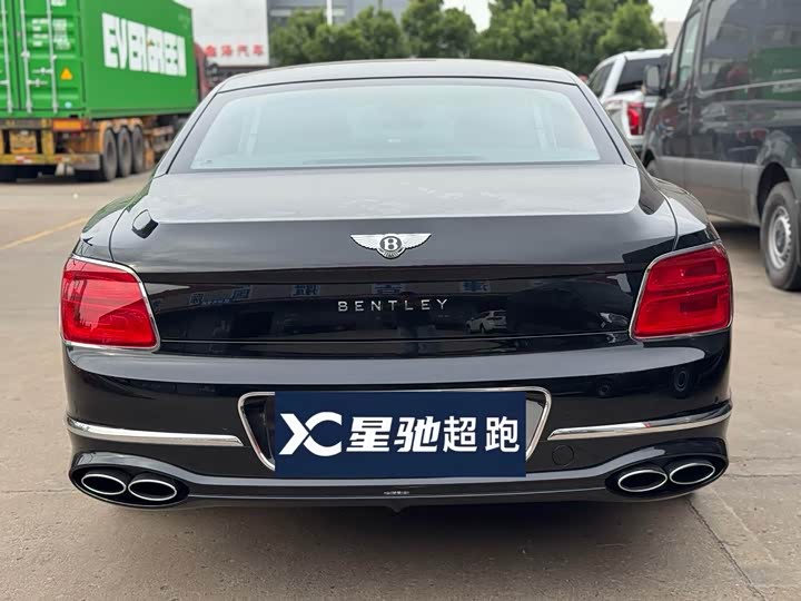 Фото 5 - Bentley Flying Spur