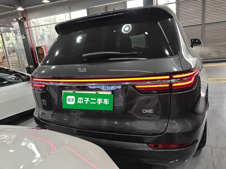 Фото 6 - LiXiang One