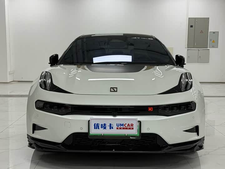 Фото 2 - Zeekr 001