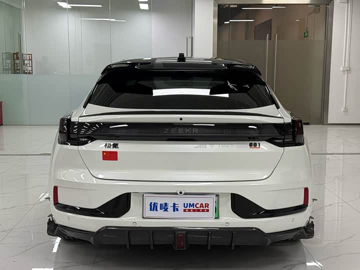 Фото 5 - Zeekr 001