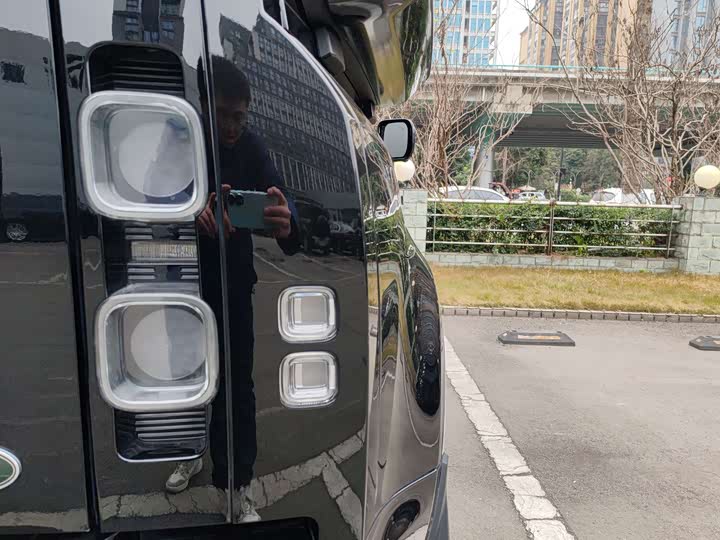 Фото 7 - Land Rover Defender