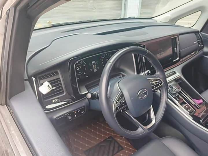 Фото 4 - GAC Trumpchi M8