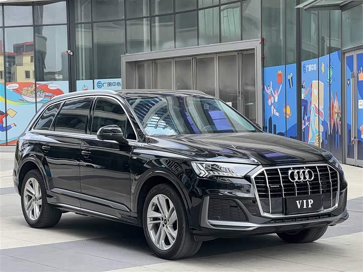 Фото 3 - Audi Q7