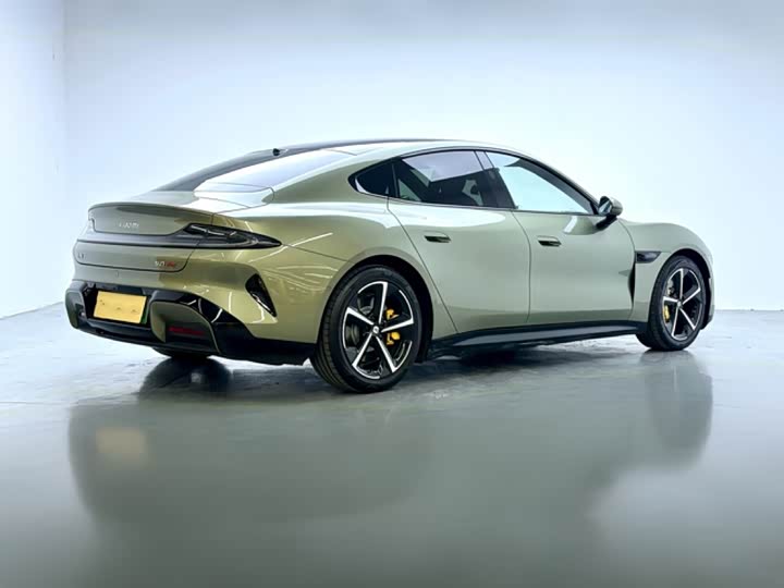 Фото 4 - Xiaomi SU7