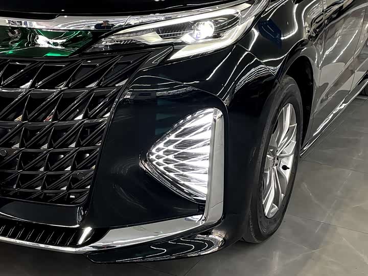 Фото 5 - Toyota Sienna