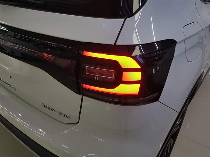 Фото 8 - Volkswagen Tacqua