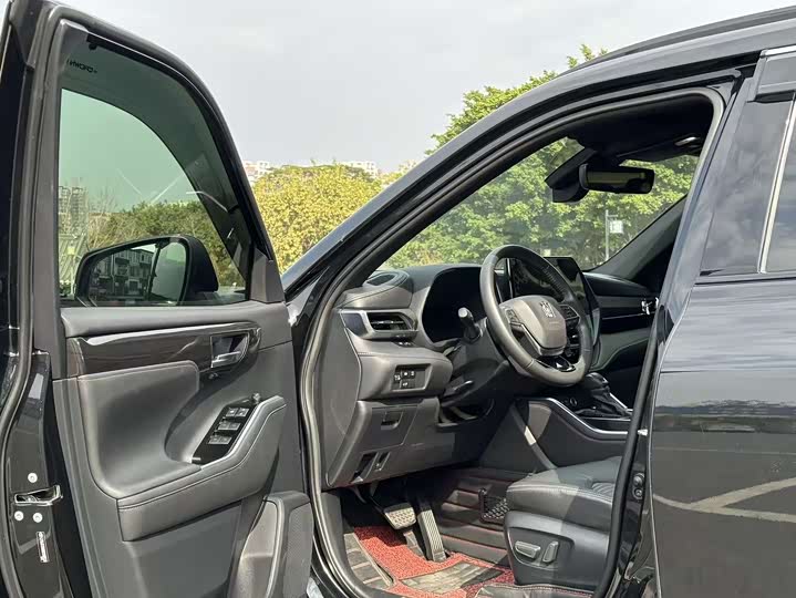 Фото 4 - Toyota Crown Kluger