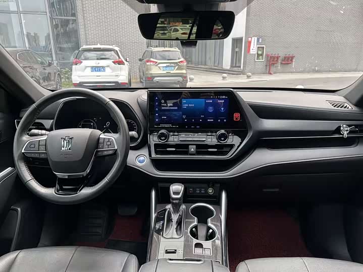 Фото 8 - Toyota Crown Kluger