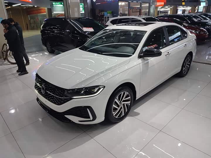 Фото 1 - Volkswagen Lavida