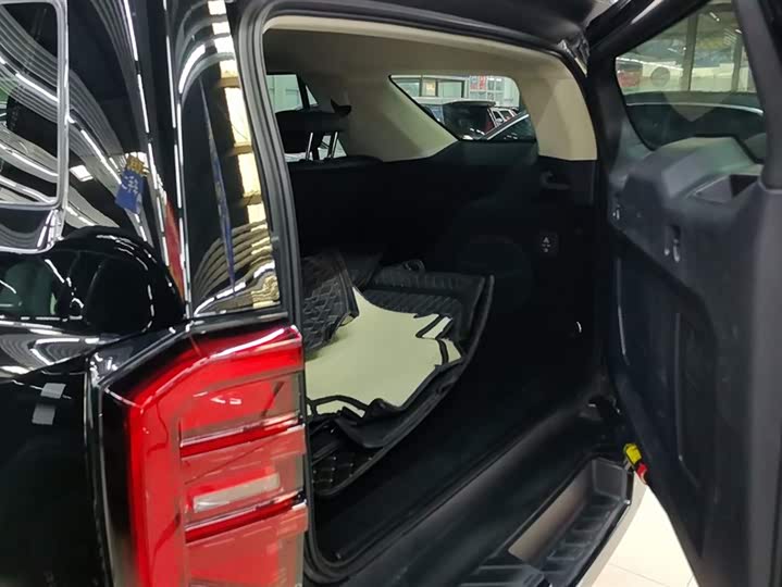 Фото 4 - Tank 400