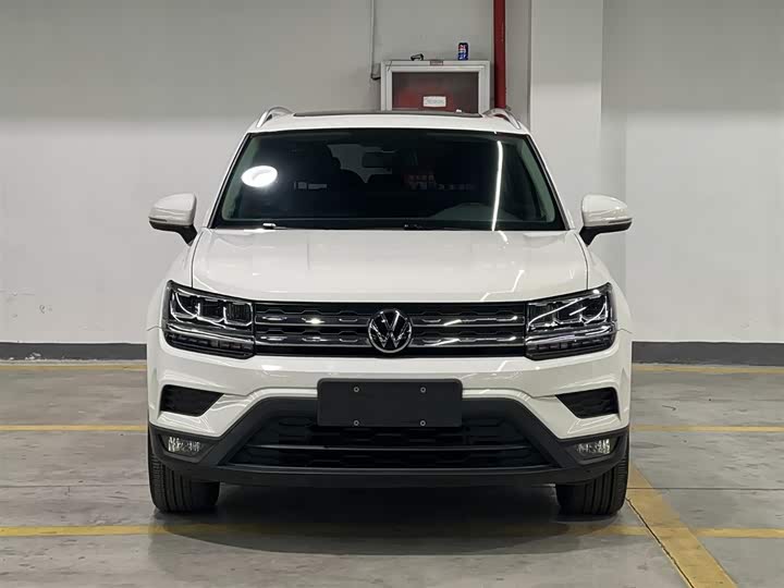 Фото 2 - Volkswagen Tharu