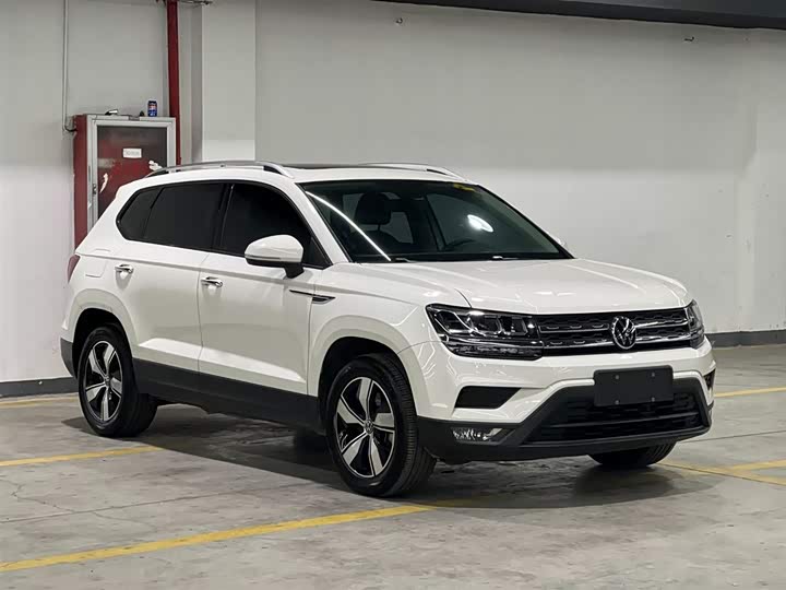 Фото 3 - Volkswagen Tharu