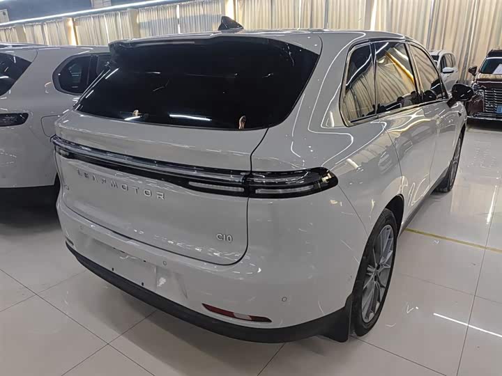 Фото 7 - Leapmotor C10