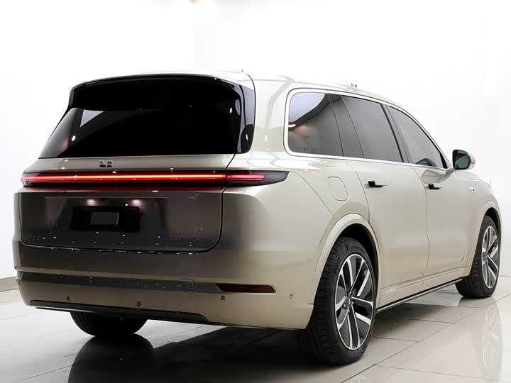 Фото 8 - LiXiang L9