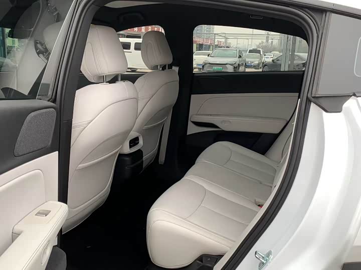 Фото 6 - XPeng G6