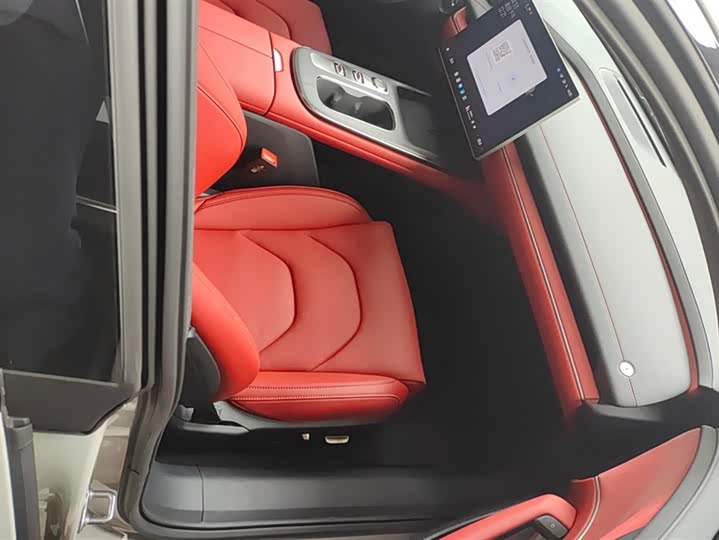 Фото 8 - Xiaomi SU7