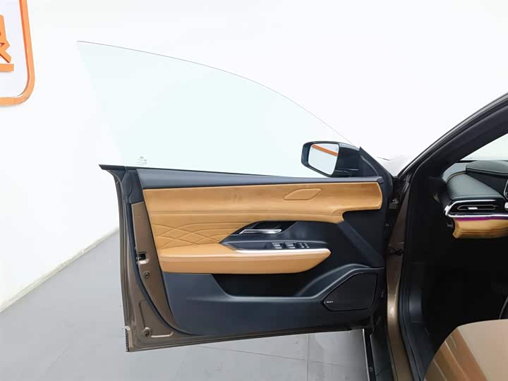 Фото 8 - Mazda EZ-6