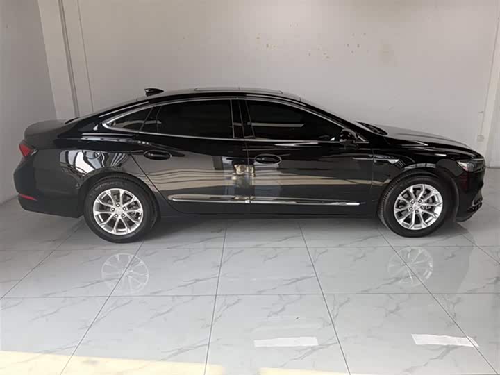 Фото 9 - Buick LaCrosse