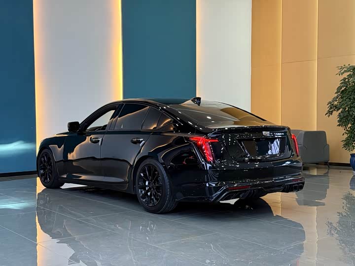 Фото 9 - Cadillac CT5