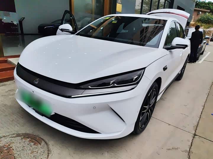 Фото 1 - BYD Qin L