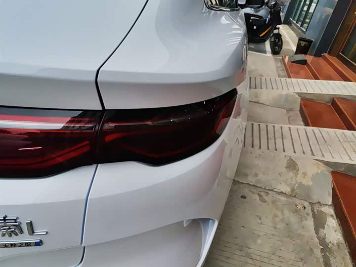 Фото 8 - BYD Qin L