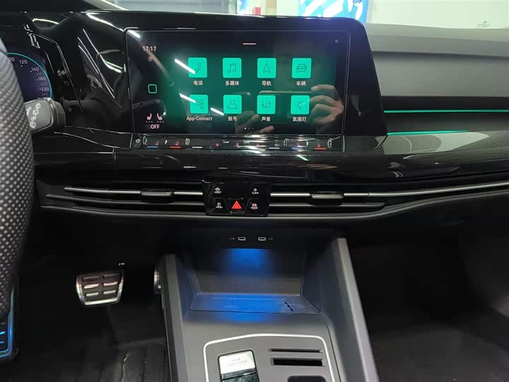 Фото 5 - Volkswagen Golf