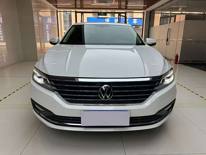 Фото 2 - Volkswagen Lavida