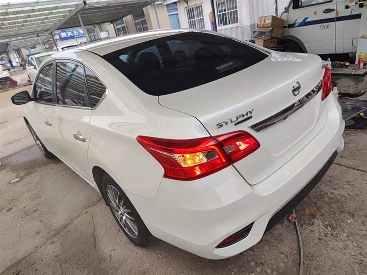 Фото 5 - Nissan Sylphy