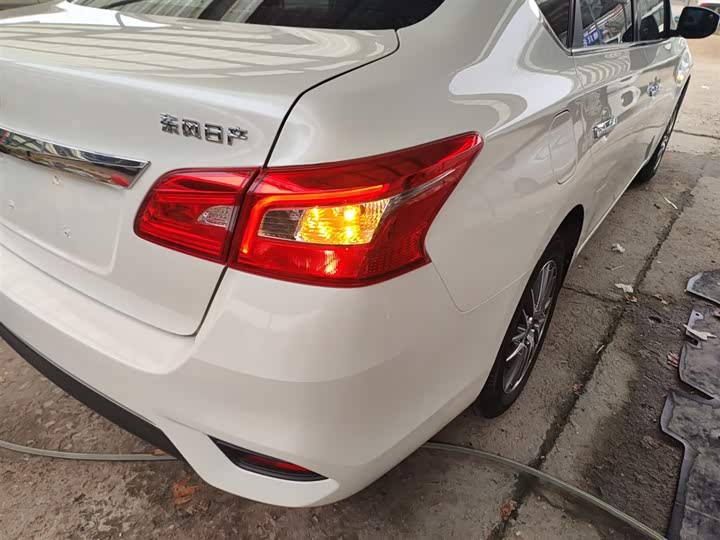 Фото 8 - Nissan Sylphy