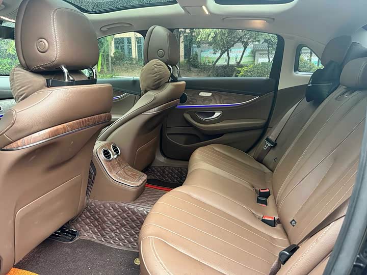 Фото 4 - Mercedes-Benz E-Class Hybrid