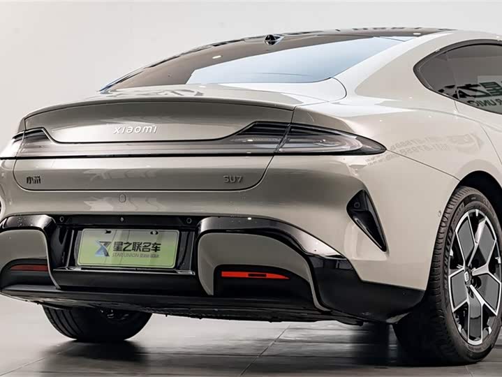 Фото 8 - Xiaomi SU7