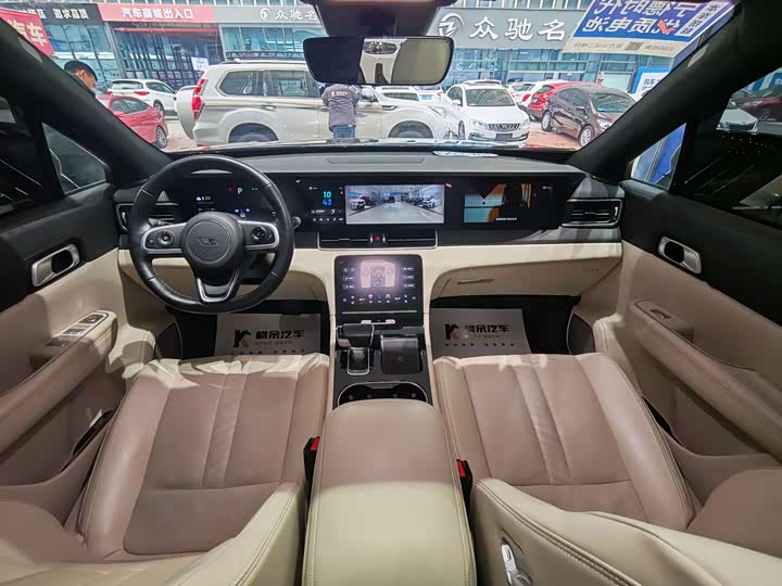 Фото 9 - LiXiang One