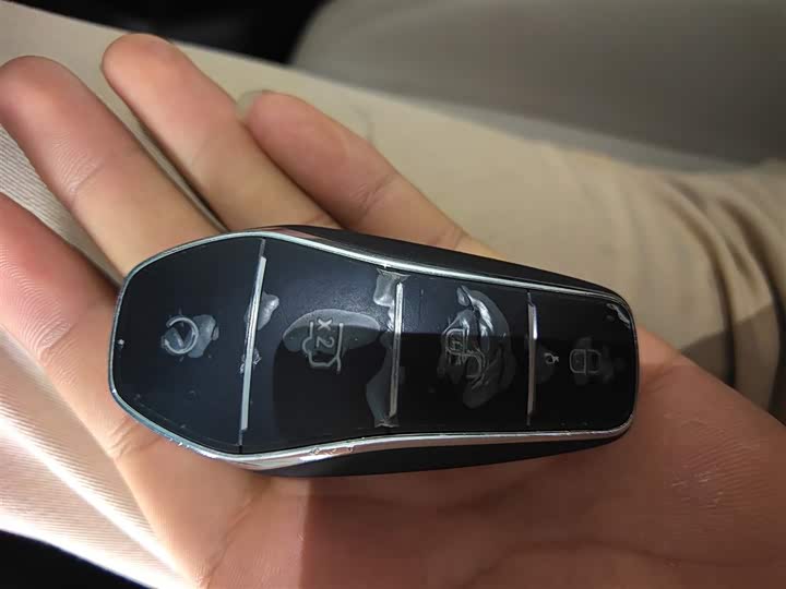 Фото 9 - BYD Qin L