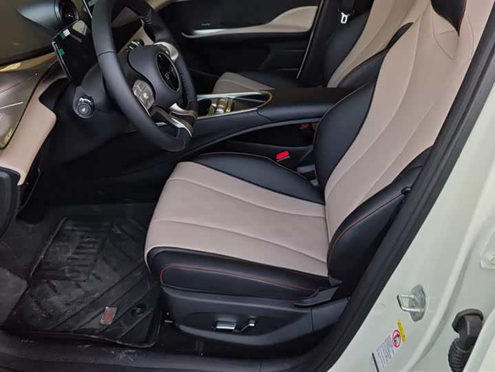 Фото 9 - BYD Dolphin