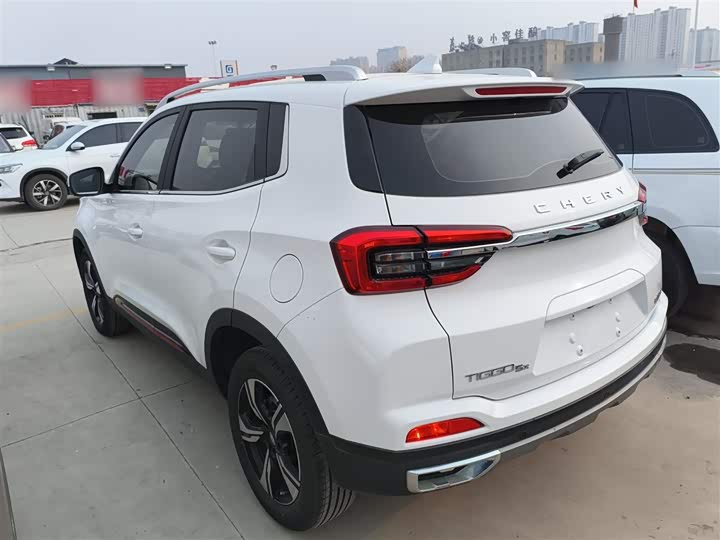 Фото 5 - Chery Tiggo 5x