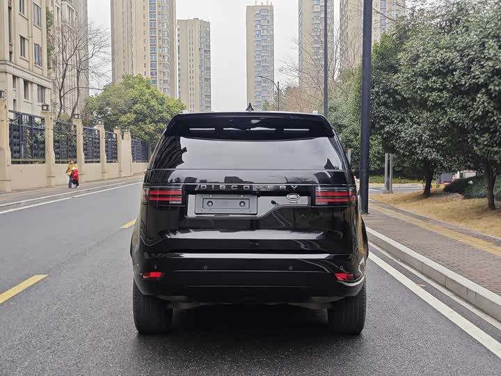 Фото 9 - Land Rover Discovery