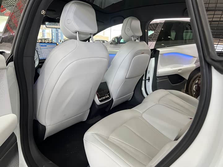 Фото 7 - XPeng F57