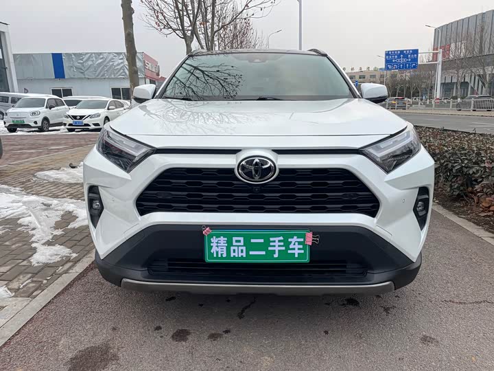 Фото 2 - Toyota RAV4