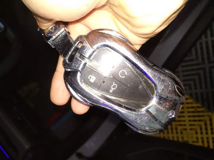 Фото 9 - Changan UNI-V