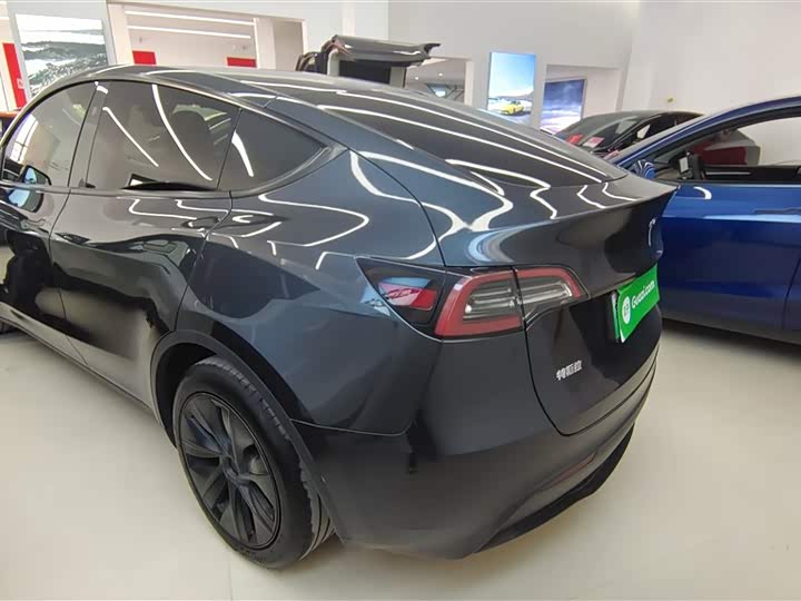 Фото 5 - Tesla Model Y