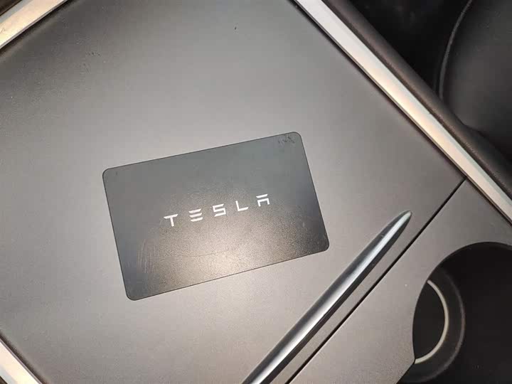 Фото 9 - Tesla Model Y
