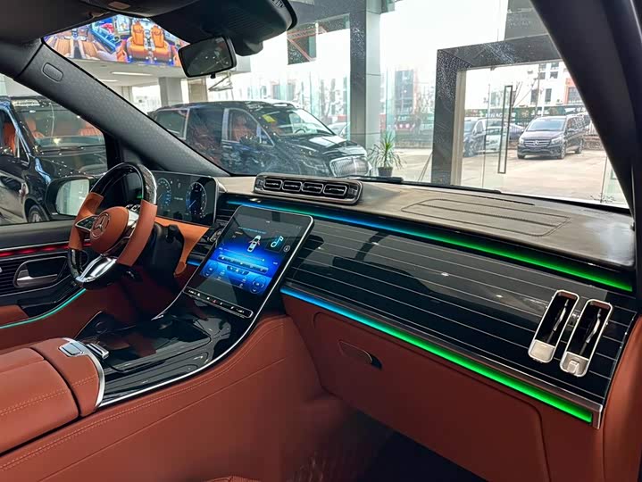 Фото 6 - Mercedes-Benz Vito