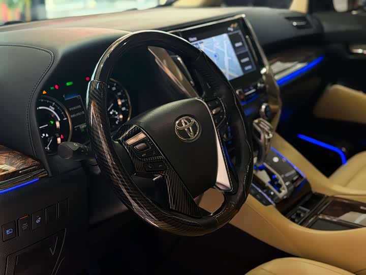 Фото 6 - Toyota Alphard