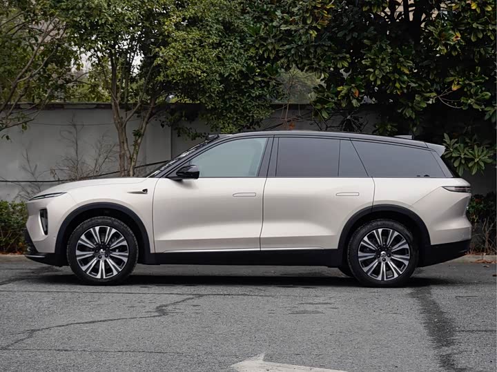 Фото 3 - Nio ES8