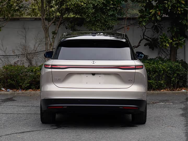 Фото 4 - Nio ES8