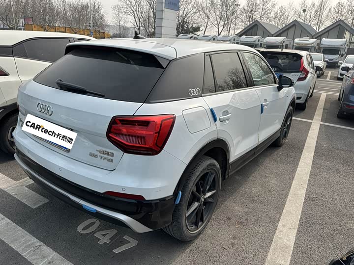 Фото 2 - Audi Q2L